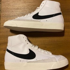 Nike Blazer Mid ‘77